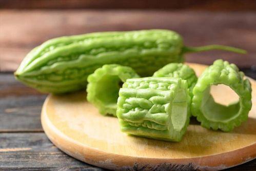 大清吃瓜,宫廷秘闻与吃瓜群众的狂欢  第3张